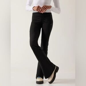💙Athleta Rainier Bootcut Pant Leggings Black Large